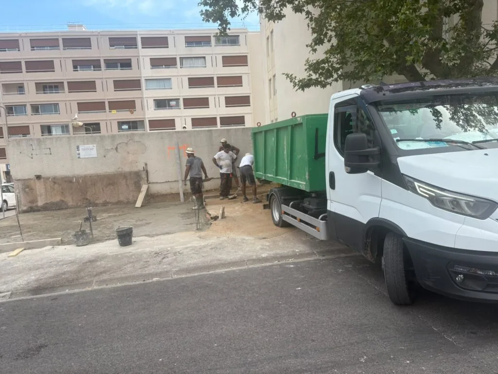 Benne pour déchets verts et d’élagage à Six-Fours-les-Plages